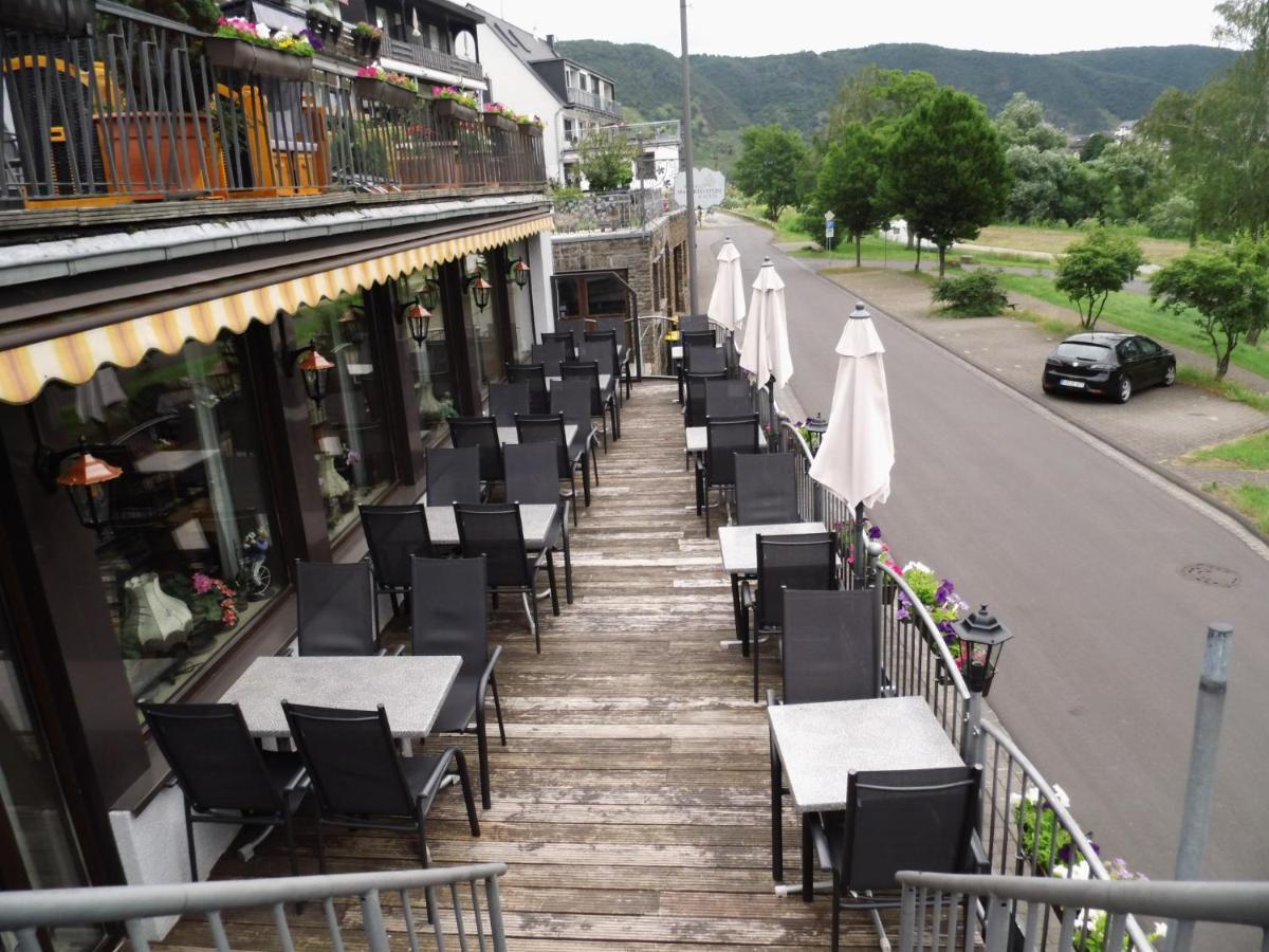 Hotel Restaurant Zum Valwiger Herrenberg Dış mekan fotoğraf