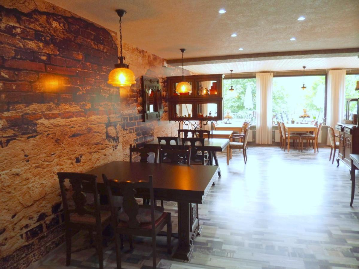 Hotel Restaurant Zum Valwiger Herrenberg Dış mekan fotoğraf