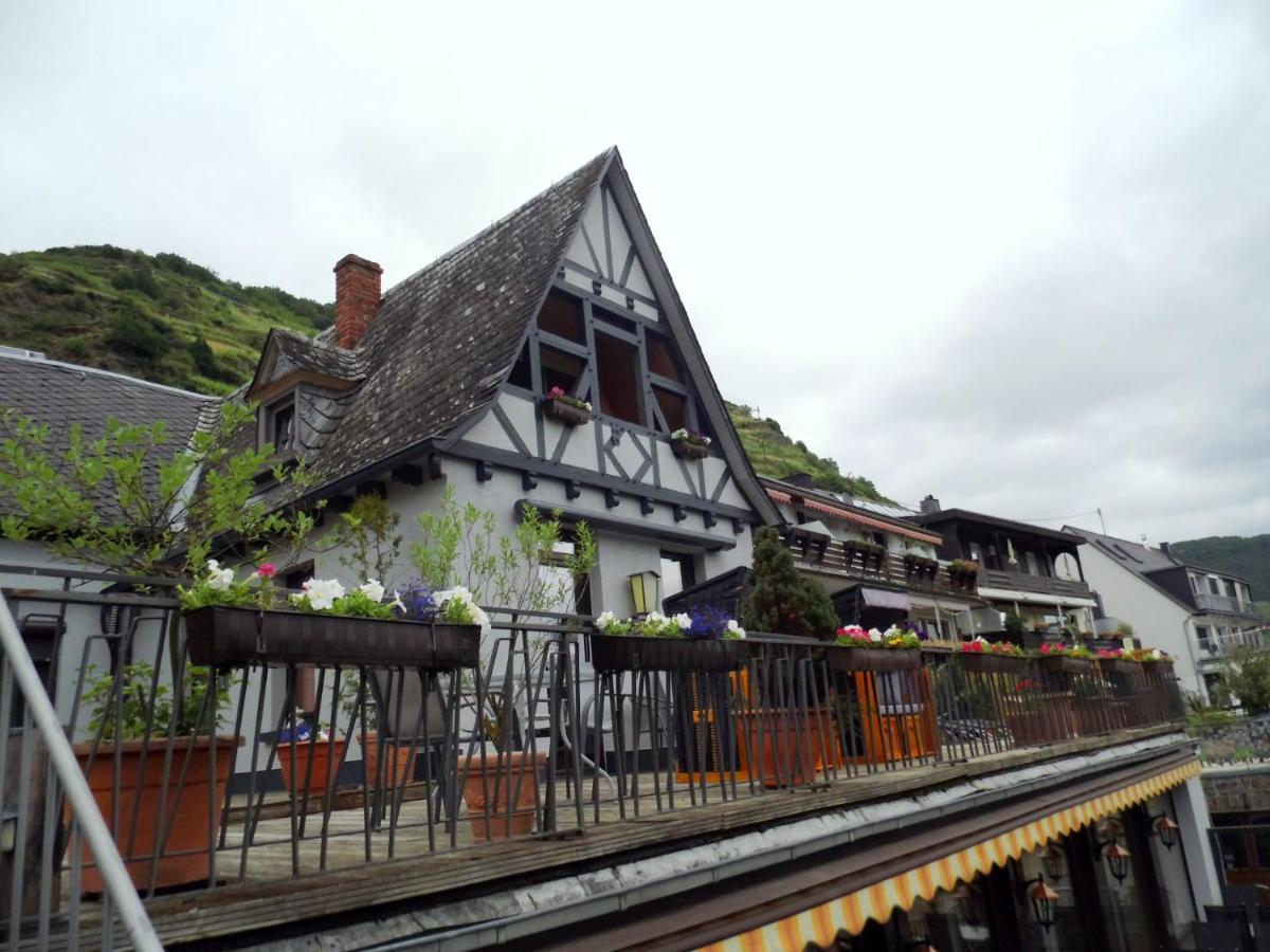 Hotel Restaurant Zum Valwiger Herrenberg Dış mekan fotoğraf