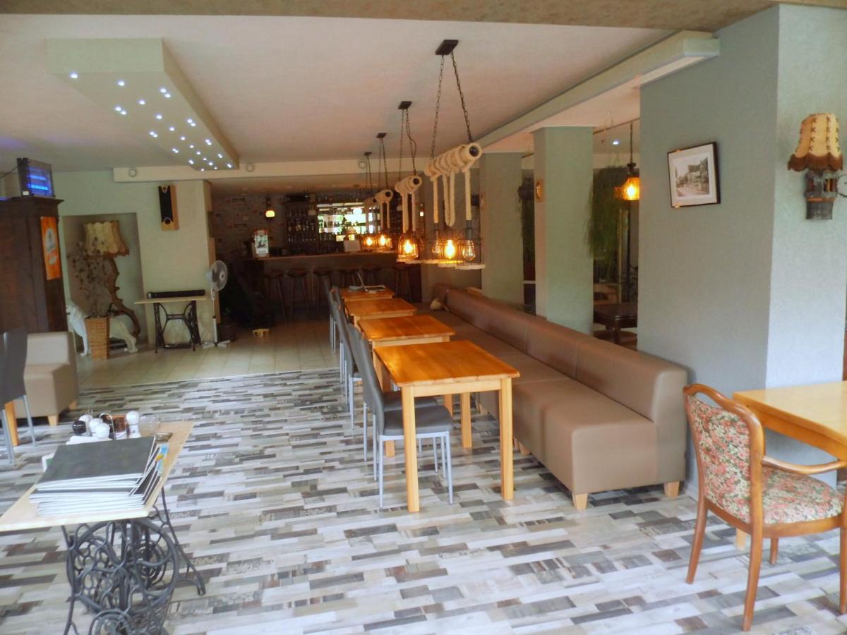 Hotel Restaurant Zum Valwiger Herrenberg Dış mekan fotoğraf
