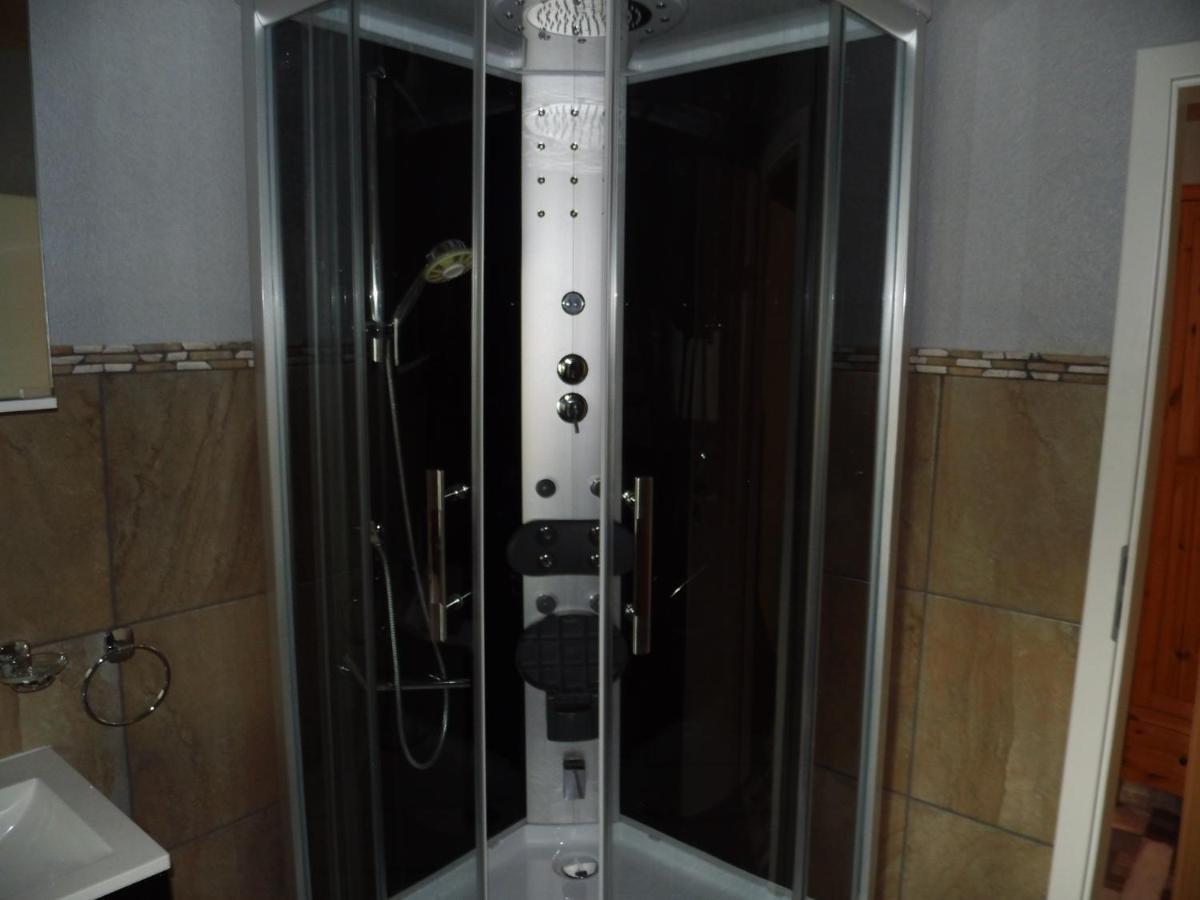 Hotel Restaurant Zum Valwiger Herrenberg Dış mekan fotoğraf
