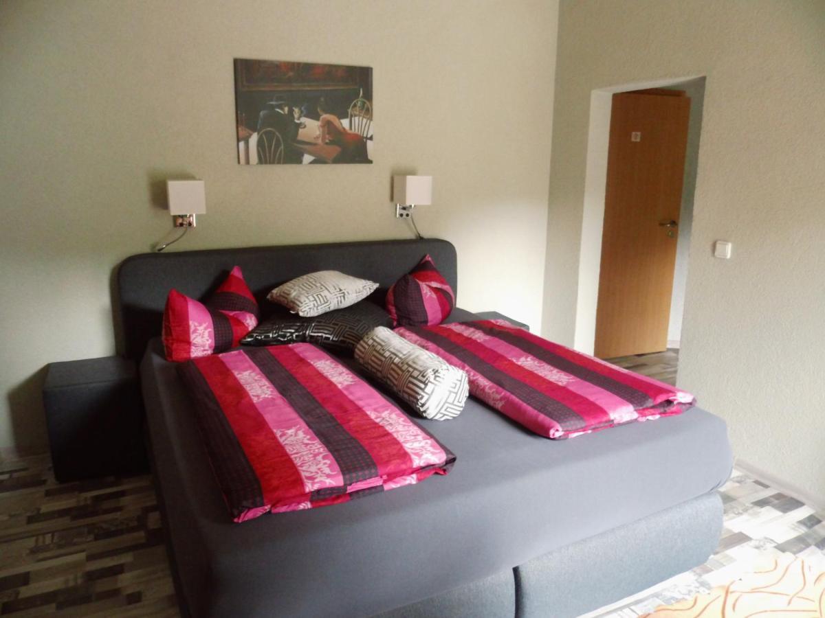 Hotel Restaurant Zum Valwiger Herrenberg Dış mekan fotoğraf