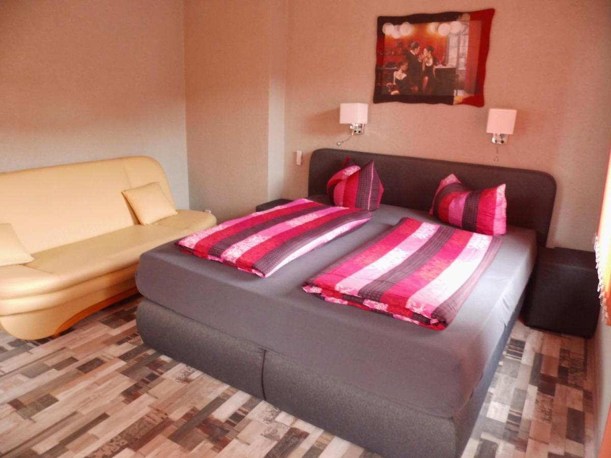 Hotel Restaurant Zum Valwiger Herrenberg Dış mekan fotoğraf