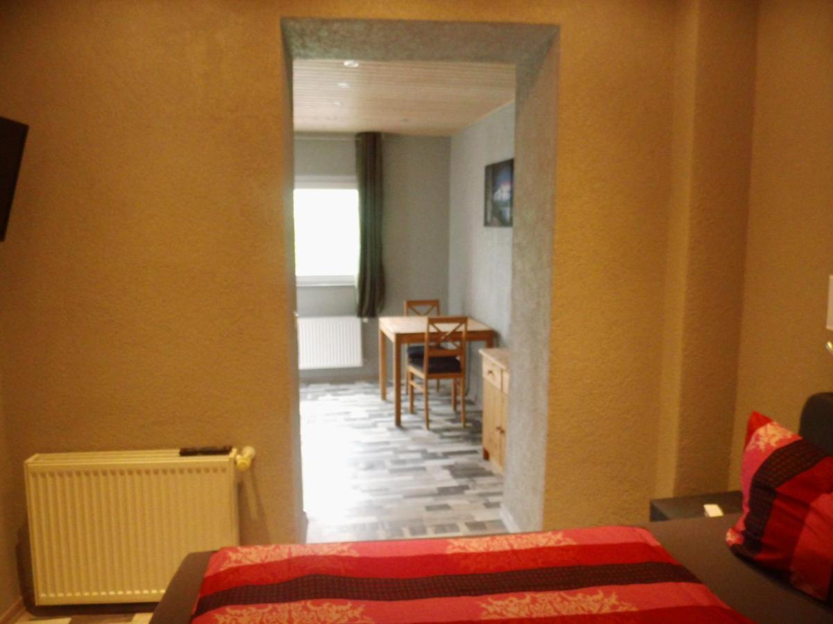 Hotel Restaurant Zum Valwiger Herrenberg Dış mekan fotoğraf