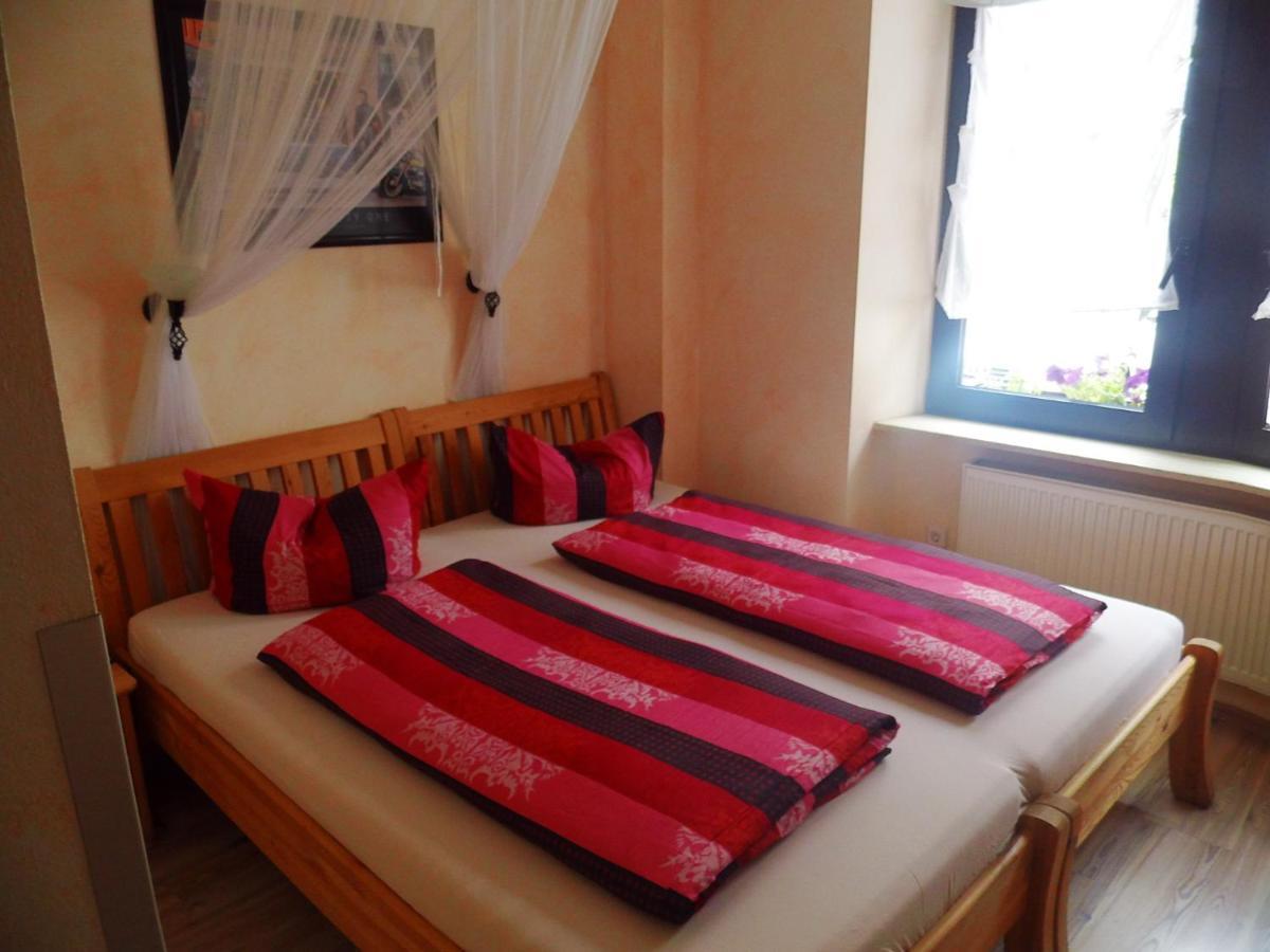 Hotel Restaurant Zum Valwiger Herrenberg Dış mekan fotoğraf
