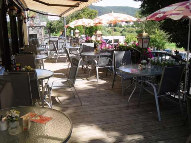 Hotel Restaurant Zum Valwiger Herrenberg Dış mekan fotoğraf